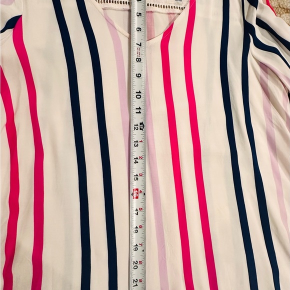 Fever V-Neck Embroidered Bell Sleeve Blouse in White, Pink & Navy Size Medium - Picture 9 of 10